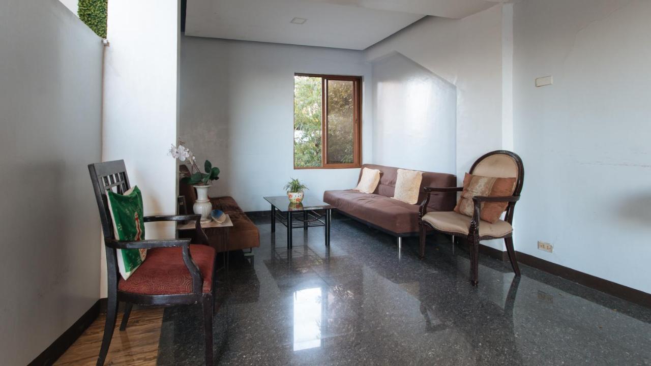 Reddoorz Plus @ Melsol Metro Vigan Exterior foto