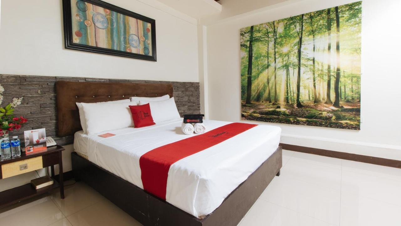Reddoorz Plus @ Melsol Metro Vigan Exterior foto